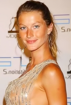 Gisele Bundchen Walking the dog at the beach