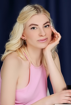 Paulina Pace Ready To Kick Back And Relax